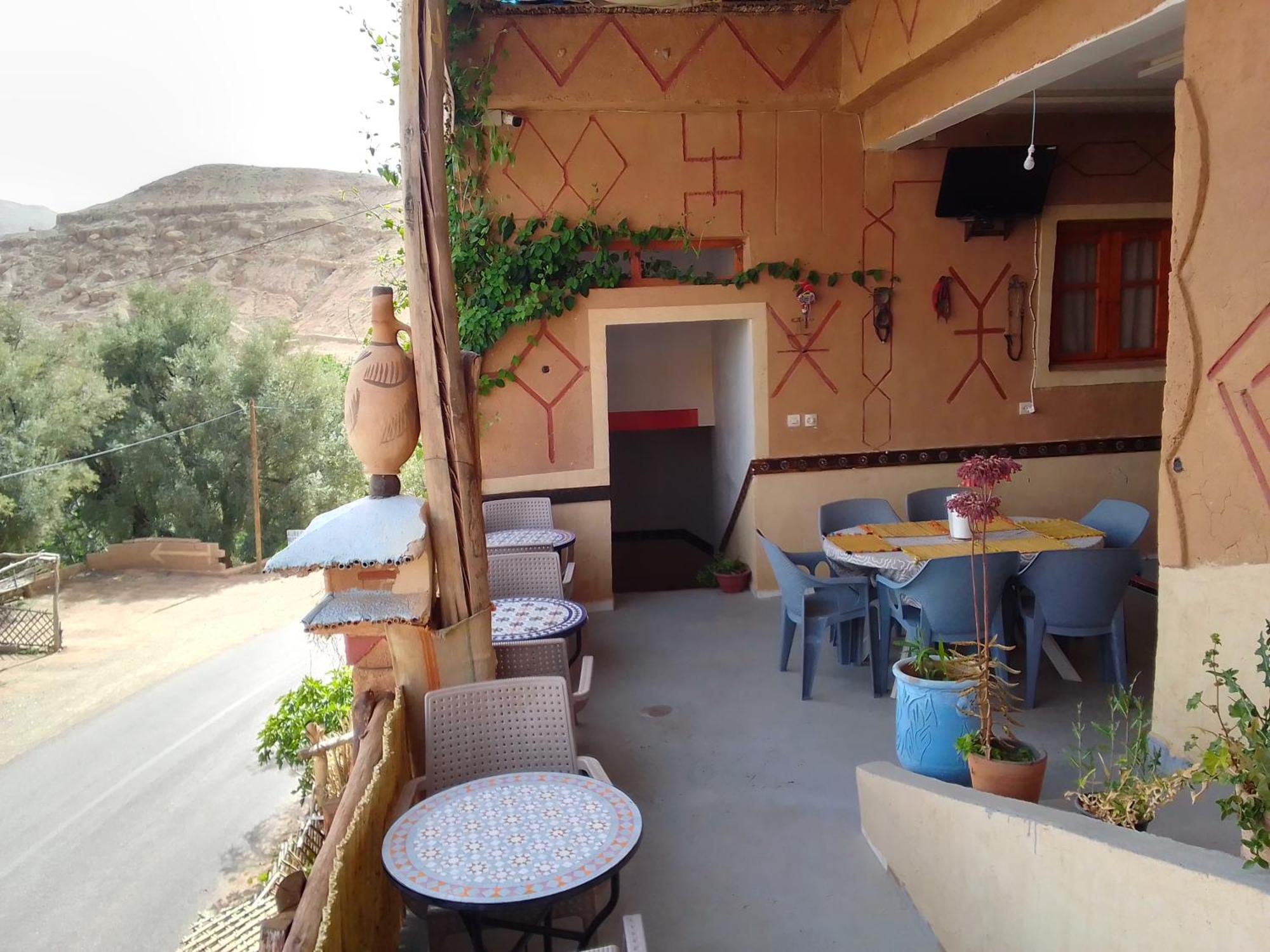 Boumalne Hotel Restaurant Ait Saderat מראה חיצוני תמונה